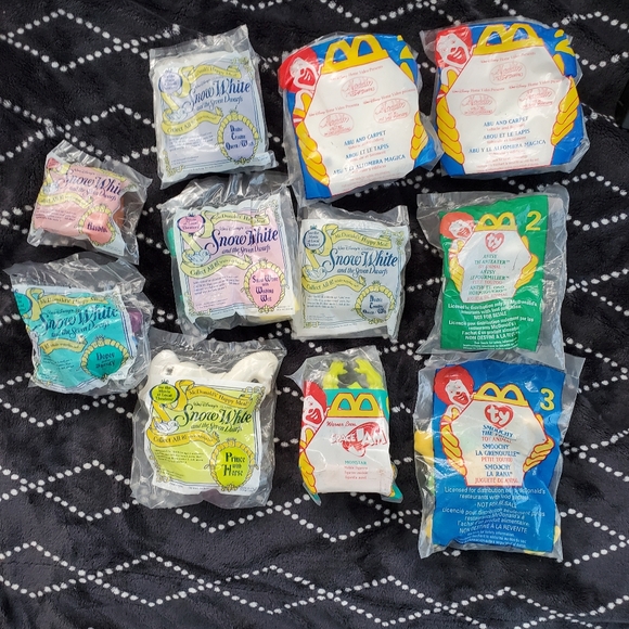 Lot of 11 Disney McDonald's Happy Meal Toys - Picture 1 of 2